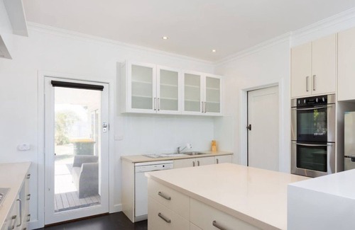 Ventnor House | Ventnor Cosy Homestead - the perfect retreat for your next holiday