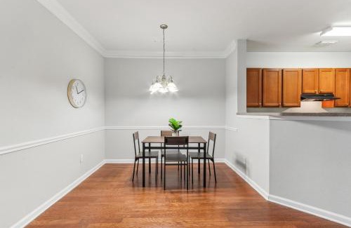 Valley Apartment | Verandas 1723 I Corporate Bd Apt I Pool I Gym