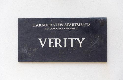 Mullion Apartment | Verity