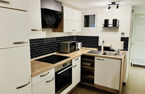 Swisttal Apartment | Verkehrsgünstig Gelegen, Schöne & Moderne Ferienwohnung Eifelglück