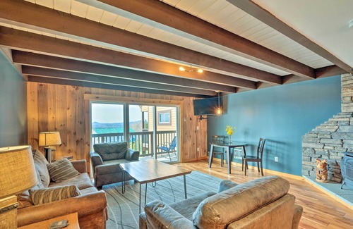 East Burke Condo | Versatile Condo: Balcony, Bike Trails On-Site