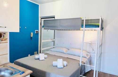 Riva Ligure Apartment | Very close to the beach Terrace with a sea view