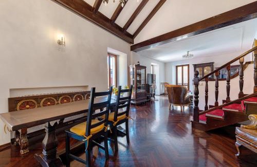 Consiglio di Rumo Apartment | Very Elegant Historic Apartment F2