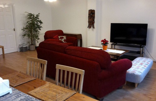 Grangetown House | Very Large and extremely comfortable property in the heart of Cardiff Bay