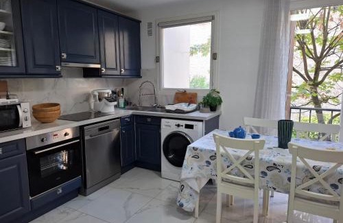 Quartier de la Maison-Blanche House | Very nice private Appartment 1 living room with sofa bed 1 bedroom 1 bathroom with toilet 1 Kitchen