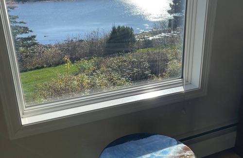 Bernard Cottage | Very Private Seaside Getaway - Excellent WiFi for Remote Work - Lots to Explore