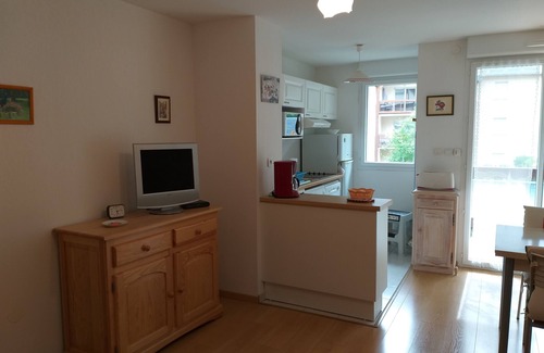 Saint-Mamet Apartment | Very quiet and secure Apt 5mn walk from terms