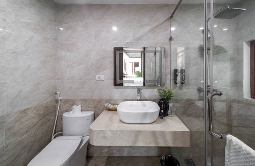 Hoan Kiem Hotel | Veshia Hotel & Spa