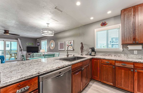 Cape San Blas Condo | Vesper's View - Cozy Duplex, 1st Tier, Gulf Views, 2 Min Walk To Gulf