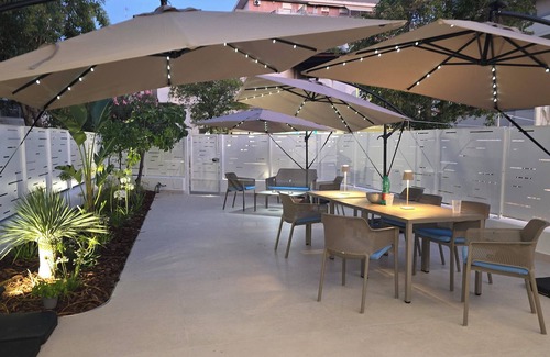 Pineta Apartment | Vespucci Guest House