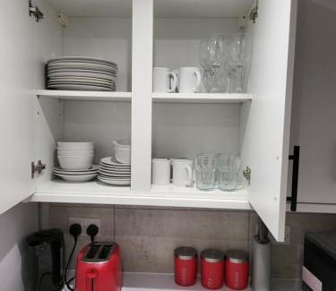 Colchester Apartment | Vetrelax Colchester House with garden and parking