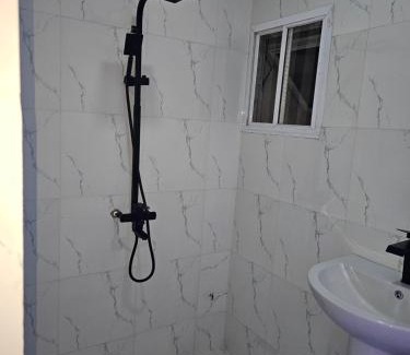Lagos Hotel | VHS Vinchee Suites