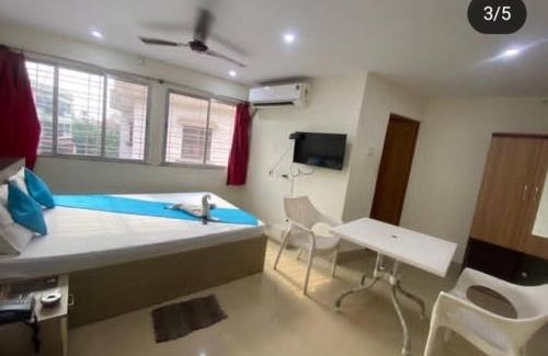 Kolkata Hotel | Vhyom Sky Palace