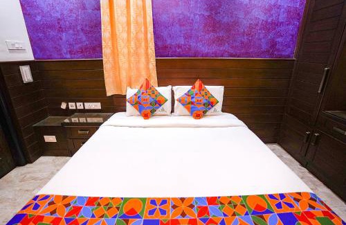 Chromepet Hotel | Via MM Residency
