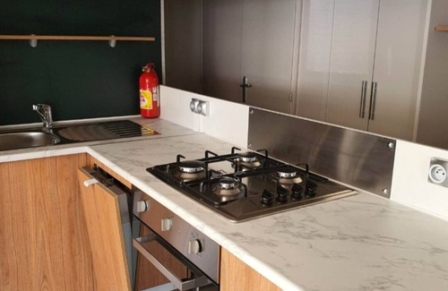 Vias House | Vias Mobil-home Neuf Avec Terrasse, Clim Camping LA Carabasse 4