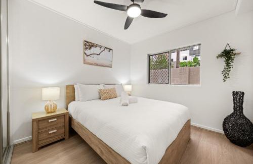 Fortitude Valley Apartment | Vibrant 2-Bed Apartment with Pool and Gym Access