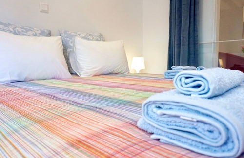 Pangrati Apartment | Vibrant & Cozy Apt in Athens