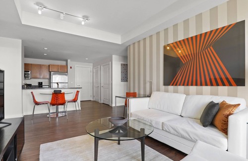 West End Apartment | Vibrant Two Bed steps from Charles River