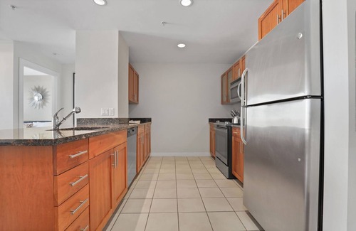 West End Apartment | Vibrant Two Bed steps from Charles River