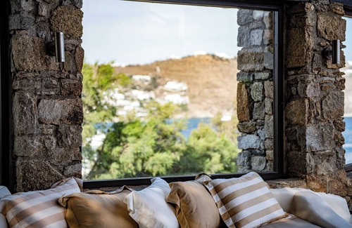 Ornos Villa | Vibrant Villa w/private pool & Sunrise Views - 2024 Renovation