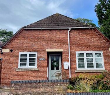 Longford House | Vicarage Court detached bungalow