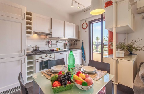 Picanello-Ognina-Barriera-Canalicchio Apartment | Vicere Apartment With AC and Wi-fi
