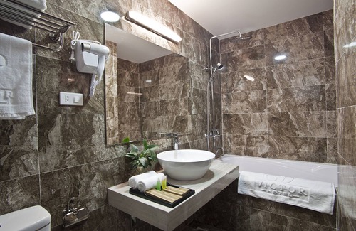 Quan Hoa Hotel | Victor Hotel Cau Giay