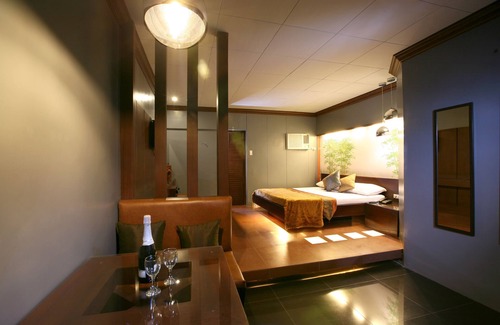 Pasig Hotel | Victoria Court Suites - Pasig