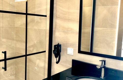 Foca Hotel | Victoria Hotel and Lounge