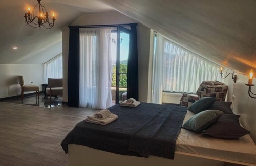 Foca Hotel | Victoria Hotel and Lounge