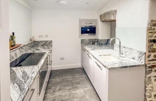 Chulmleigh House | Victoria House
