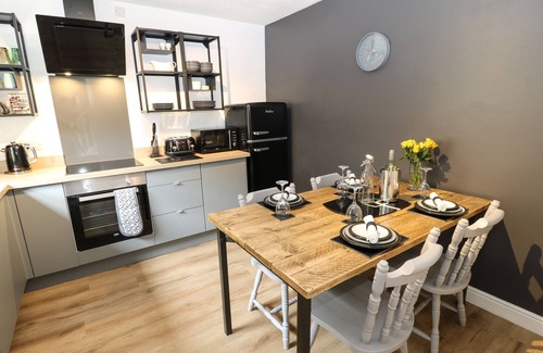 Holmfirth Cottage | Victoria House