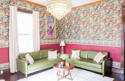 Buena Vista Bed & Breakfast | Victorian Bed & Breakfast in Charming Mountain Town
