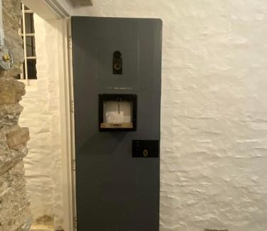 Launceston Apartment | Victorian Police Station Apartment
