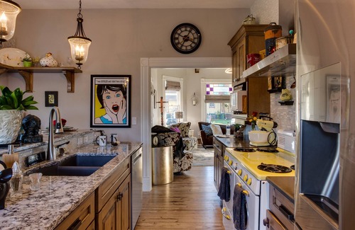 Newberg House | Victorian Secrets 1897 Home - Curious? Eclectic, convenient & ❤️ of wine country