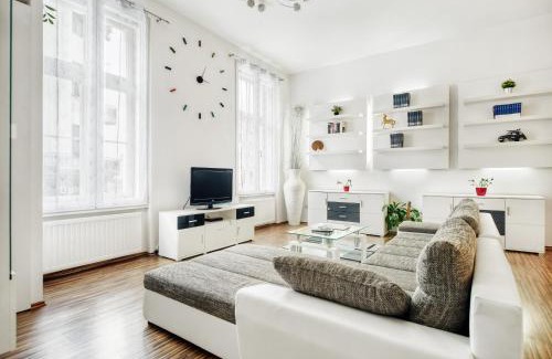 Donji Grad Apartment | Vicus Apartment by Irundo