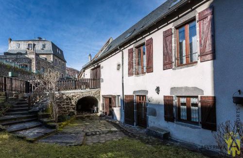 Murol House | Vie de Château 2