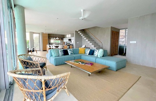 Florida Villa | Viento Norte High Season Promo Relaxing with expansive Caribbean views