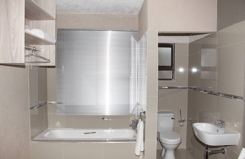 Nelspruit Cabin | View Inn Exclusive Lodge