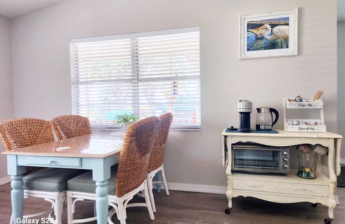 Palmetto House | Views of the Manatee. Close to dining and Downtown Bradenton.