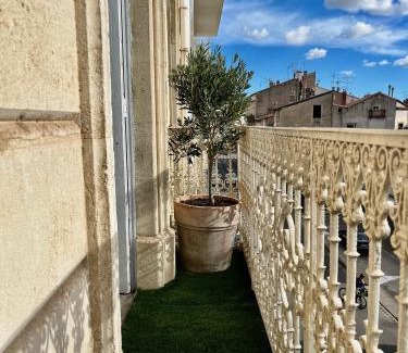 Beziers Apartment | Vigne et mer-Spacieux Appartement Haussmannien-2chambres-Wifi