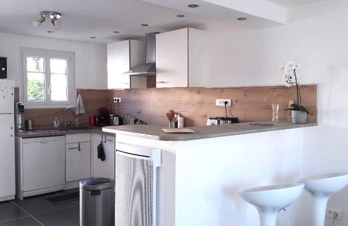 Saint-Pierre-la-Mer Villa | Villa 7 people, 3 bedrooms, 2 terraces, solarium, 200m beach, air conditioning
