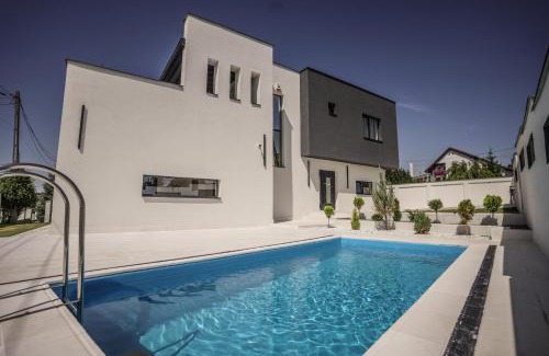 Santana de Mures Villa | Vila AIDA