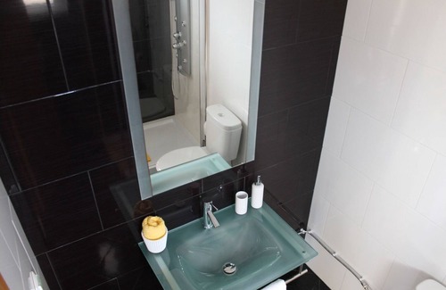Porto Santo House | Vila dos Anjos - Three Bedroom House, Sleeps 6