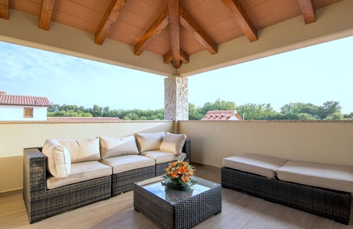 Nedescina Villa | Vila Jadran - Holiday Home In Nedešćina, 8 + 2 Persons, 4 Bedrooms With Bathroom