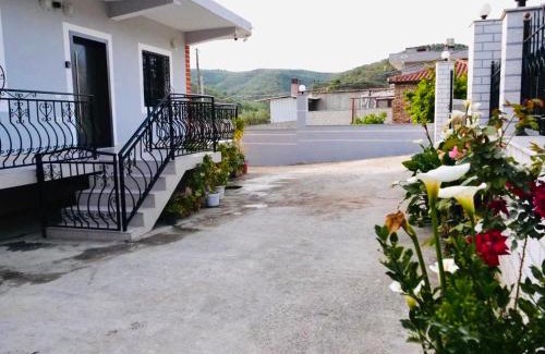 Berat Villa | VILA Moreja