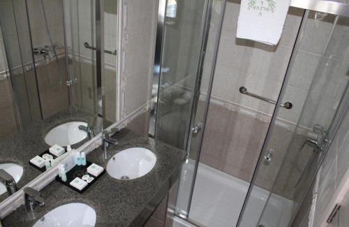 Petrovac Hotel | Vile Oliva Hotel & Resort