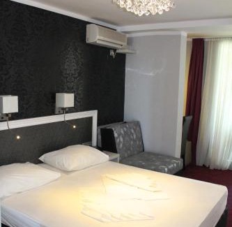 Petrovac Hotel | Vile Oliva Hotel & Resort