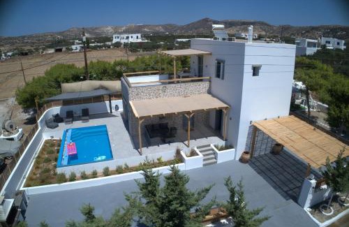 Zefiria Villa | Vilianna