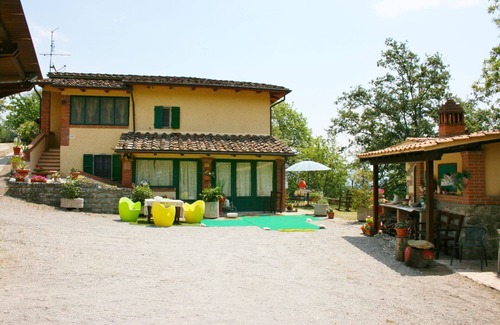 Civitella in Val di Chiana Villa | Villa with private pool in a panoramic and secluded position, ideal for those seeking realx and tran